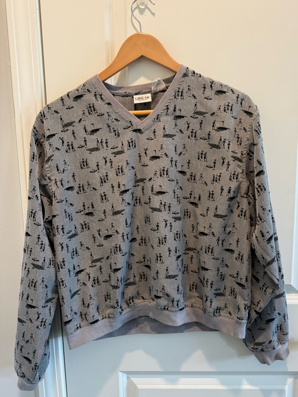 Line-Up for Sport Cropped Golf Print Sweatshirt Gray V-Neck Long Sleeve Size S